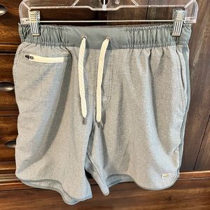 Men’s Vuori Banks Short - Size Small